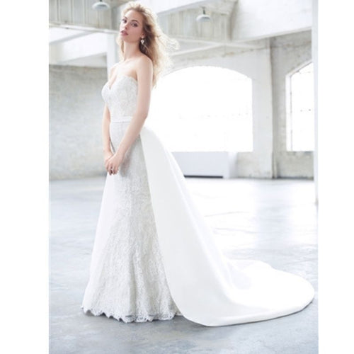 STUNNING MADISON JAMES BY ALLURE TRAIN BRIDAL GOWN